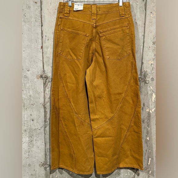 Free People We The Free Khaki Scout Chill Vibes Dropped Wide Leg Jeans 28 NWOT - Picture 2 of 9